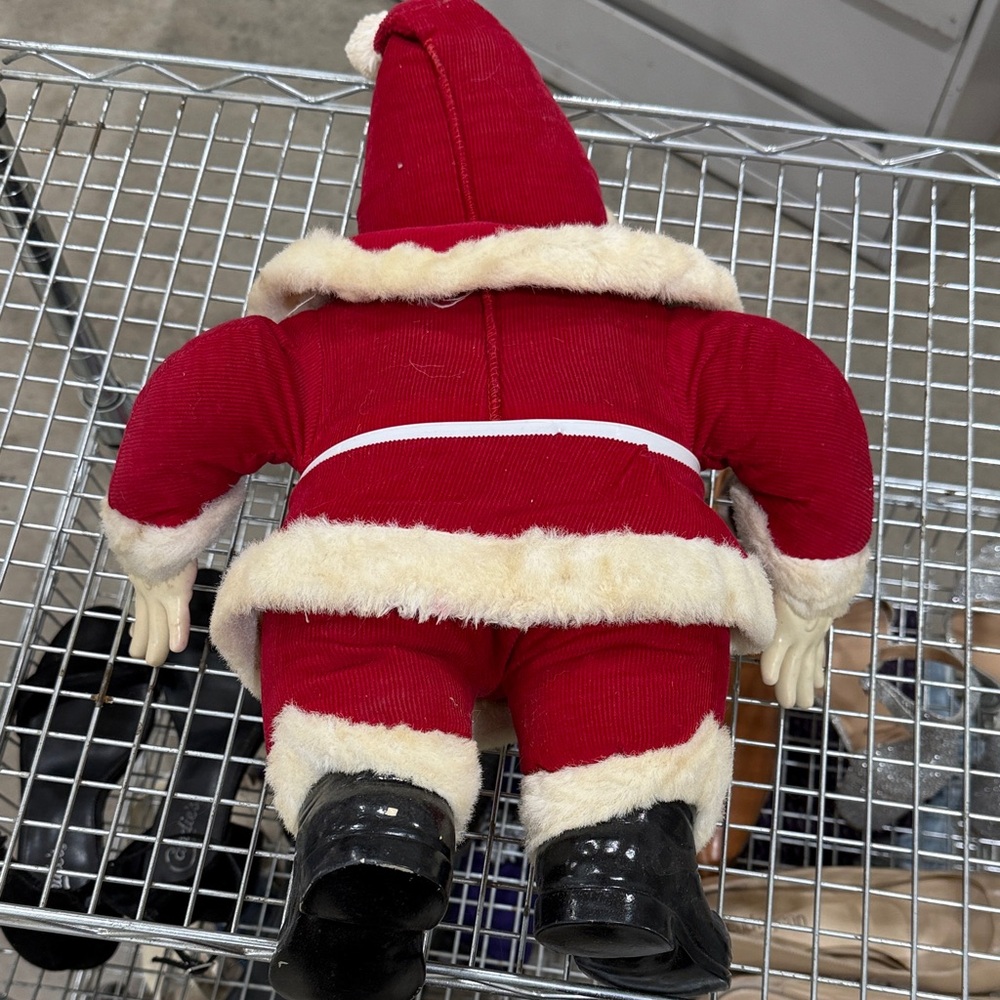 Vintage Santa Claus Doll in Red and White - Picture 7 of 7